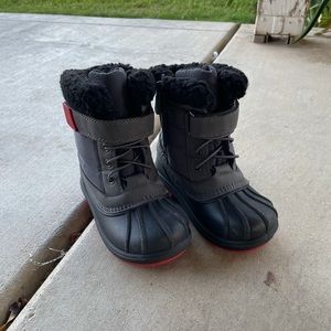 Snowboots toddler boy size 8